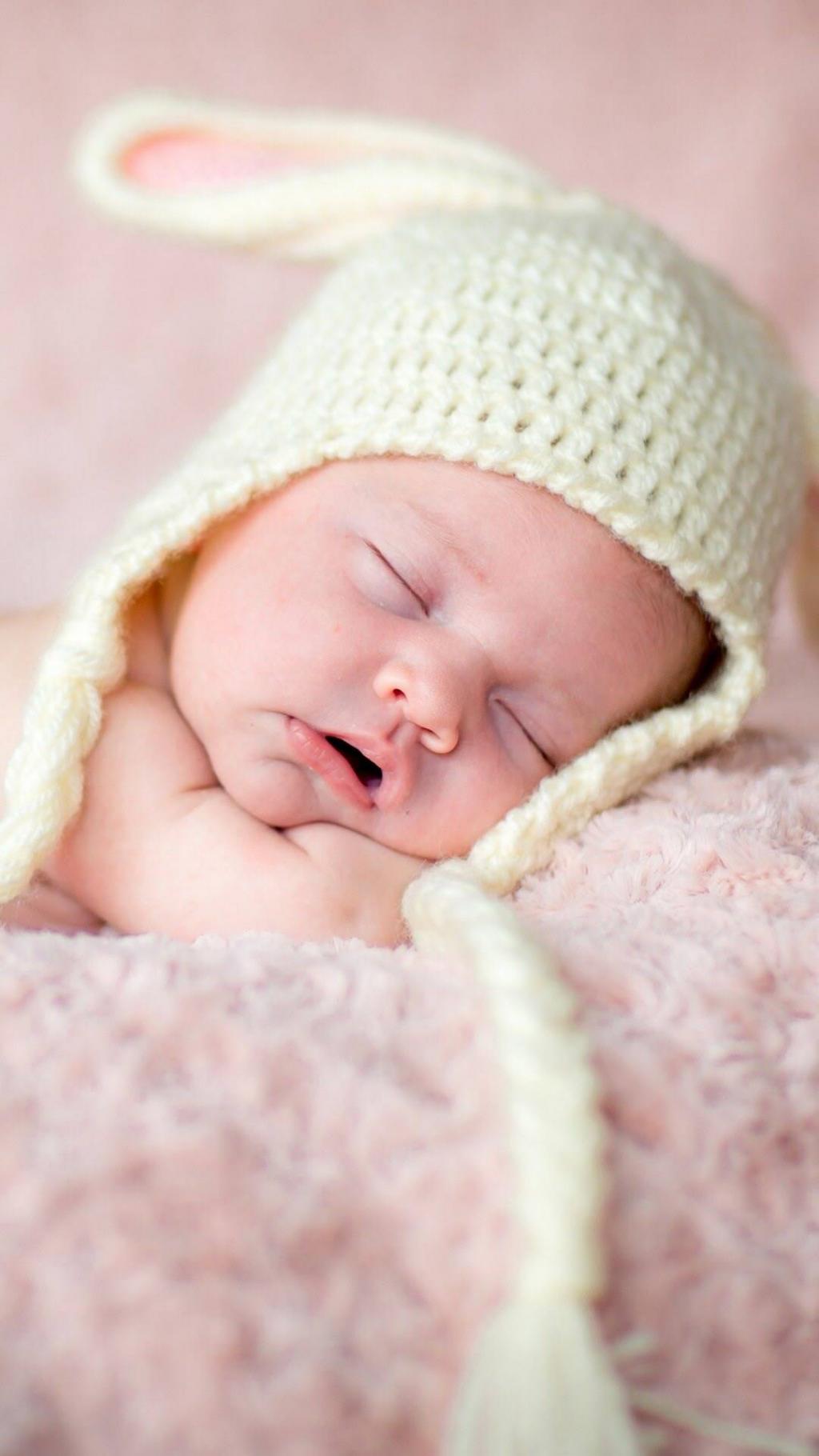 新生儿呕吐的护理分享，有哪些三种类型宝宝云都跟你讲讲